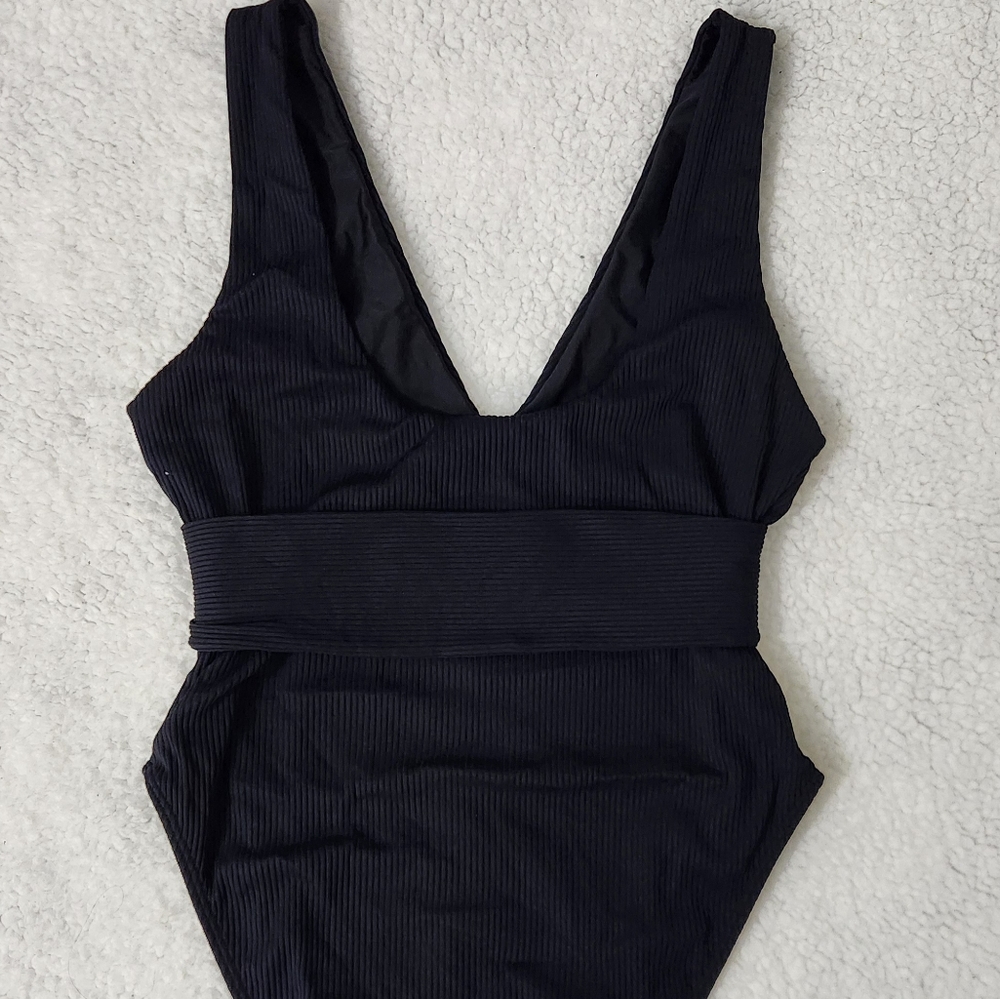 New!Montce Kim Ribbed‎ Belted  One Piece Swimsuit with Ring Detail - Picture 14 of 16